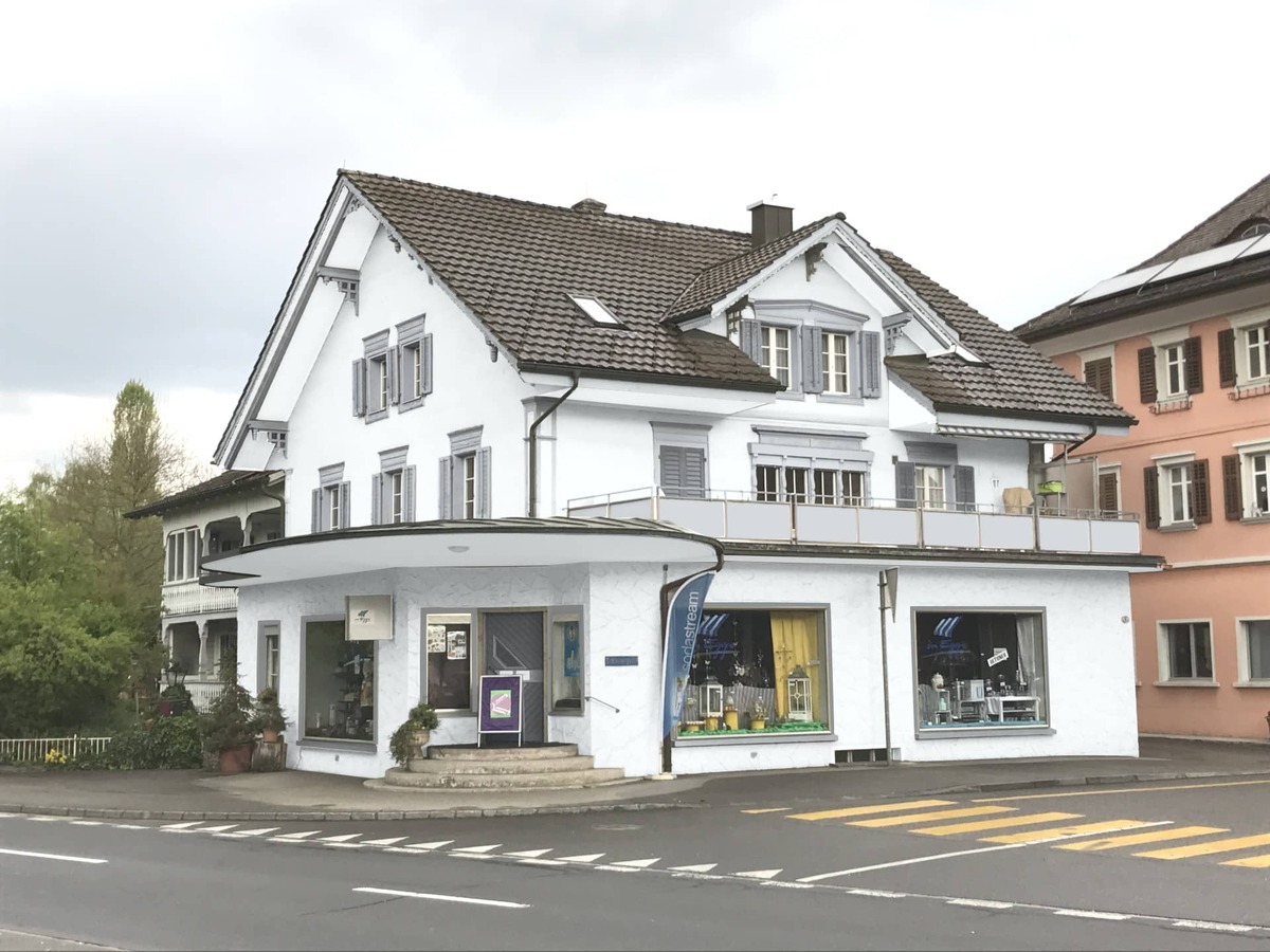 Holz-Schindelfassade